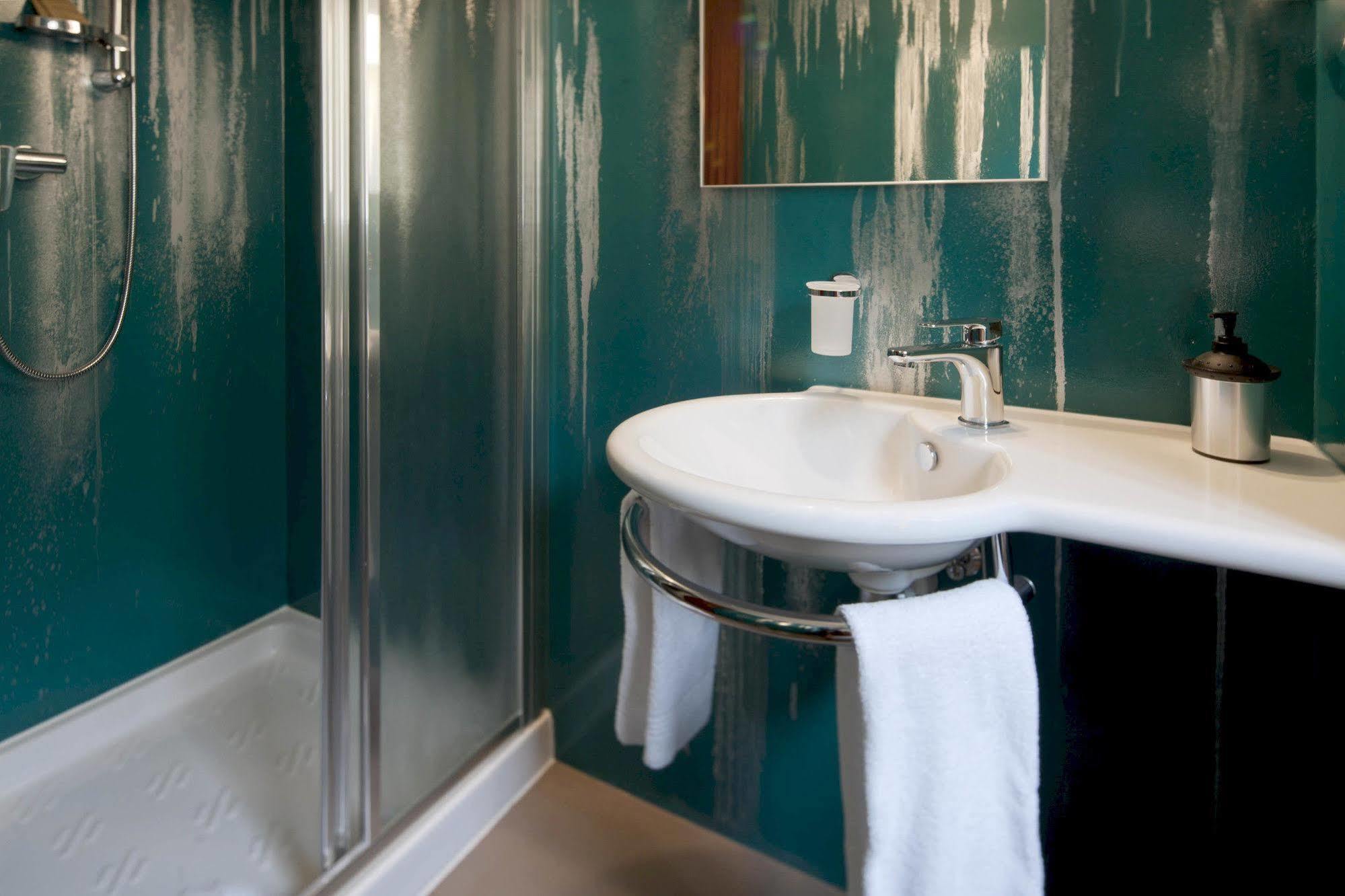 Hotel America Locarno Bagian luar foto
