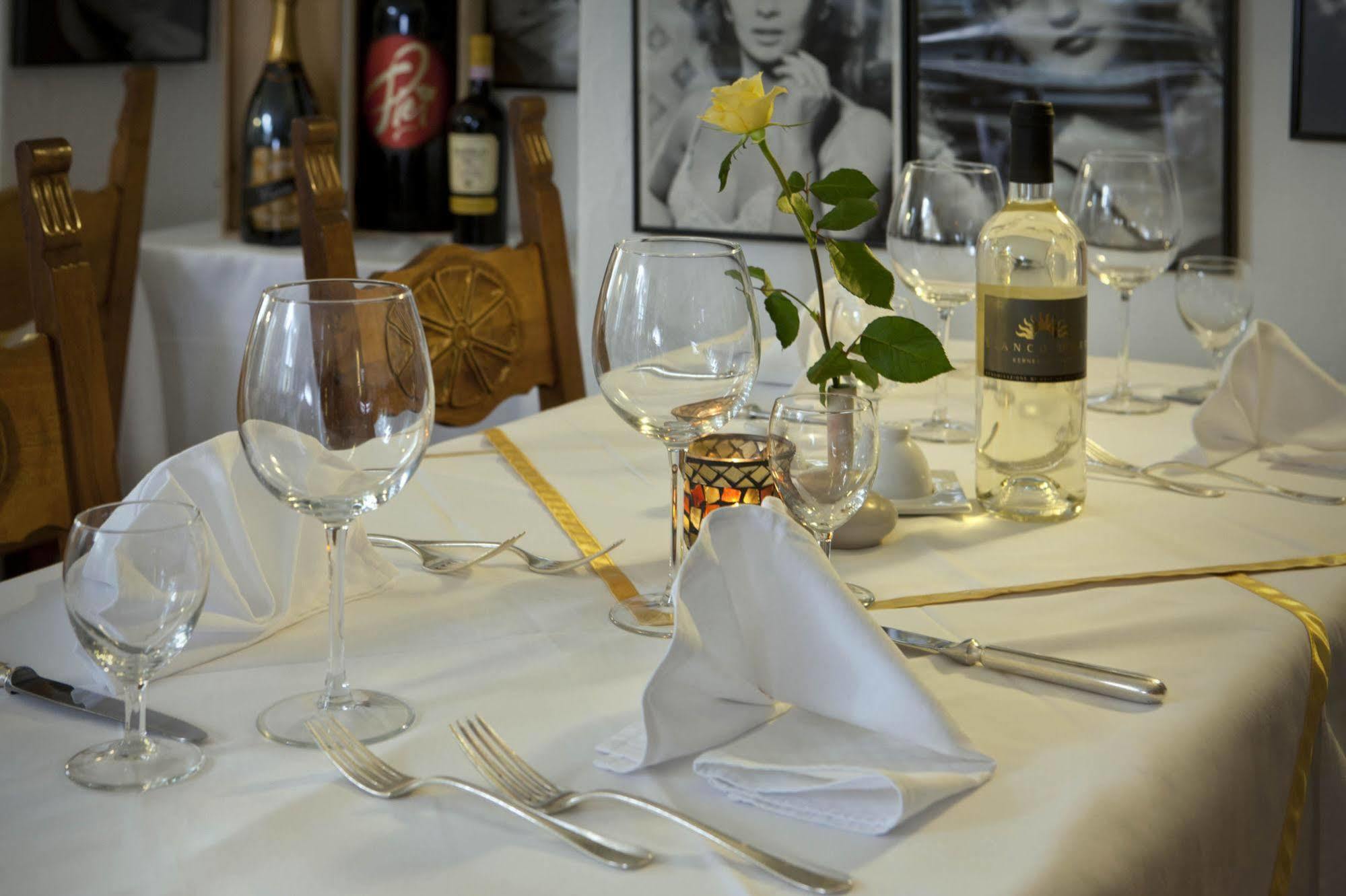 Hotel America Locarno Bagian luar foto